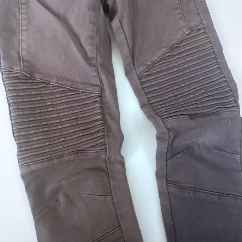 WishList Moto Style Gray Jeans with Ankle Zippers - Size Small - Picture 4 of 9